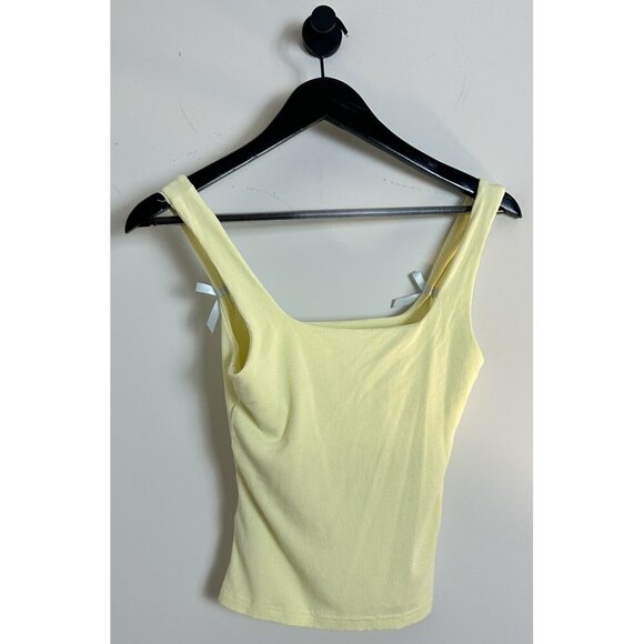 EDIKTED Lola Bow Rib Tank in Yellow Size X-Small - Picture 6 of 7